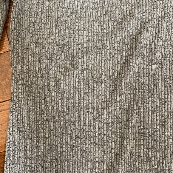 Lucky Brand Sweater - Size XS - Never Worn - Excellent Condition - Picture 4 of 8